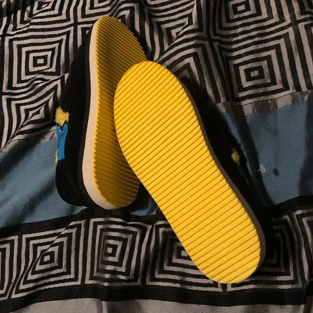 SANUK U PUFFY CHILLER LOW SM X GRATEFUL DEAD SHOE Sz 6 NWT Black Yellow